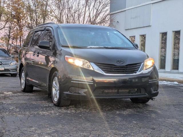 2014 Toyota Sienna LE V6 7 Passenger Mobility for sale in Downers Grove, IL