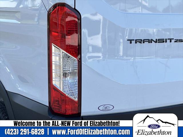 2026 Ford Transit Cargo Van Base