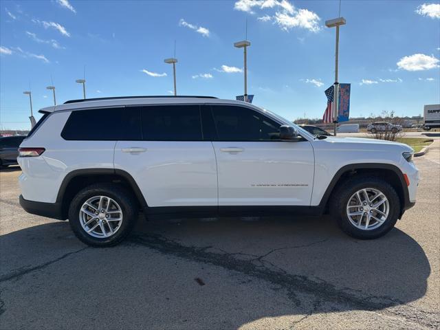 2022 Jeep Grand Cherokee L Laredo 4x4