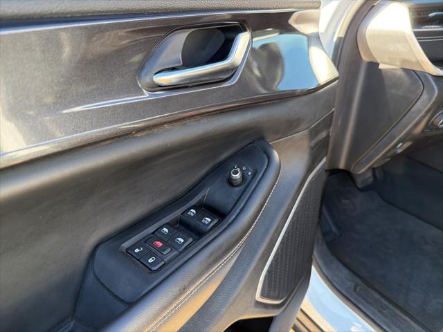 2022 Jeep Grand Cherokee L Laredo 4x4