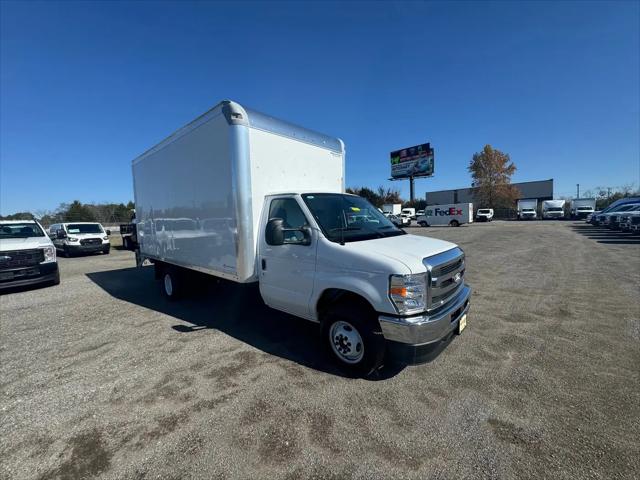 2026 Ford E-450 Cutaway E-Series Cutaway