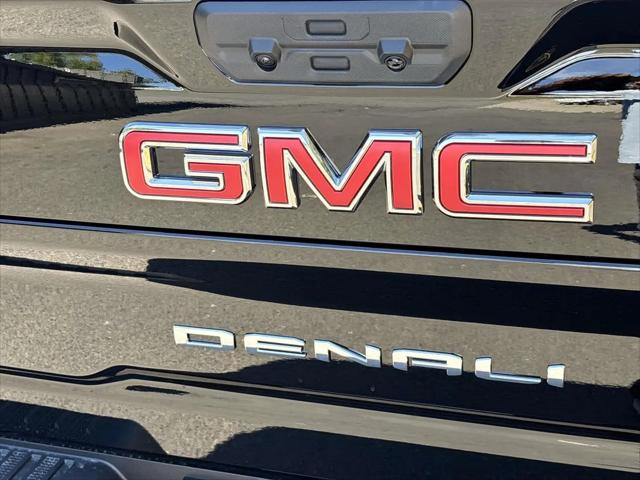 2026 GMC Sierra 2500HD Crew Cab, Standard Bed, Denali, 4WD