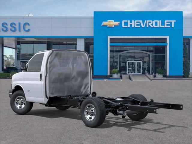 2025 Chevrolet Express Cutaway Work Van