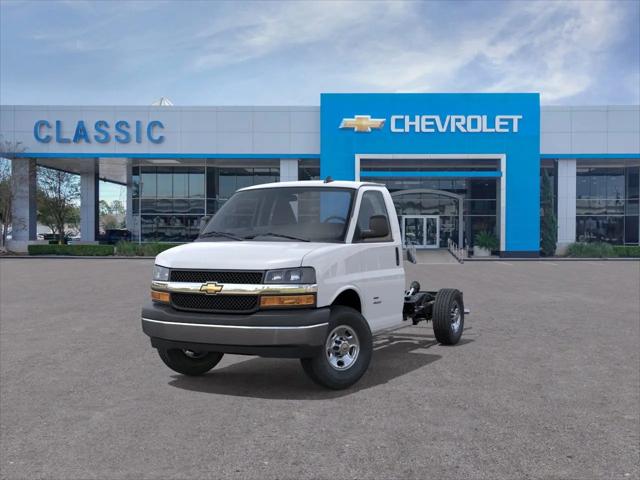 2025 Chevrolet Express Cutaway Work Van