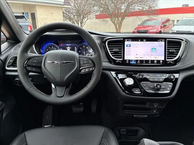 2026 Chrysler Pacifica Select AWD