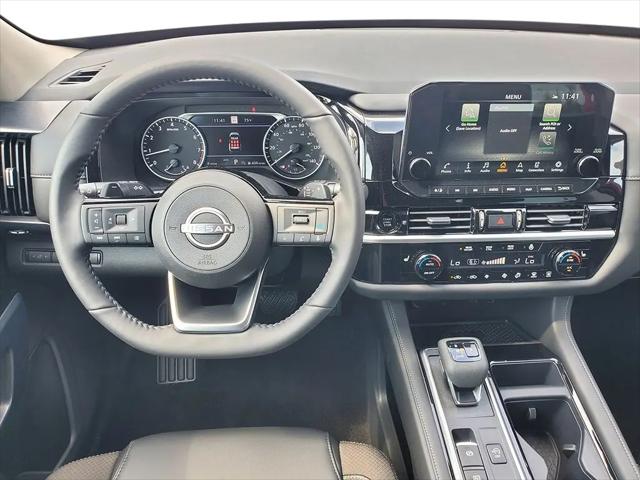 2025 Nissan Pathfinder SL 4WD