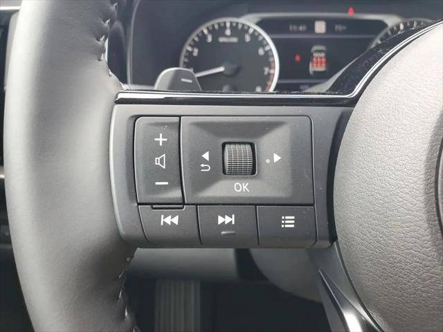 2025 Nissan Pathfinder SL 4WD