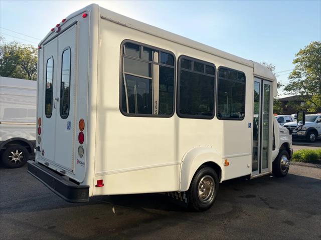 2017 Ford E-350 Cutaway HANDICAP ACCESS PASSENER BUS 6.8L V10 56K MILES!!