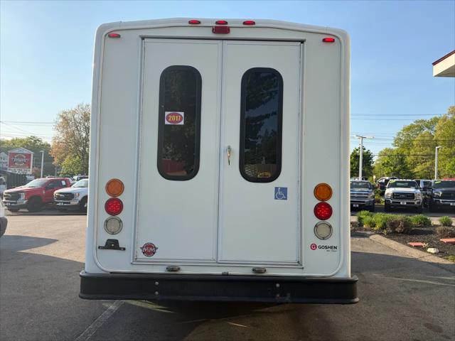 2017 Ford E-350 Cutaway HANDICAP ACCESS PASSENER BUS 6.8L V10 56K MILES!!