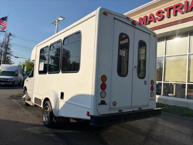 2017 Ford E-350 Cutaway HANDICAP ACCESS PASSENER BUS 6.8L V10 56K MILES!!