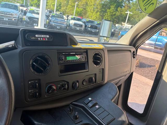 2017 Ford E-350 Cutaway HANDICAP ACCESS PASSENER BUS 6.8L V10 56K MILES!!