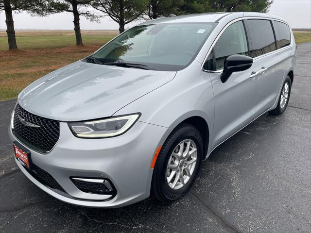 2024 Chrysler Pacifica Touring L 2024 Chrysler Pacifica Touring L