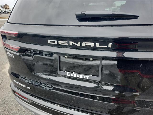2026 GMC Acadia Denali FWD