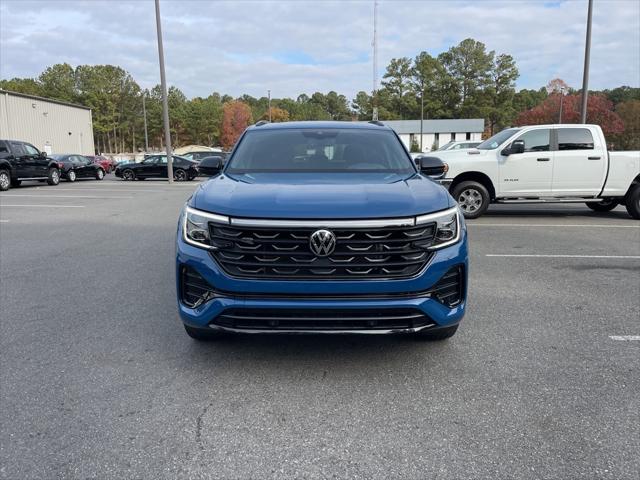 2025 Volkswagen Atlas Cross Sport 2.0T SEL R-Line Black 2025 Volkswagen Atlas Cross Sport 2.0T SEL R-Line Black