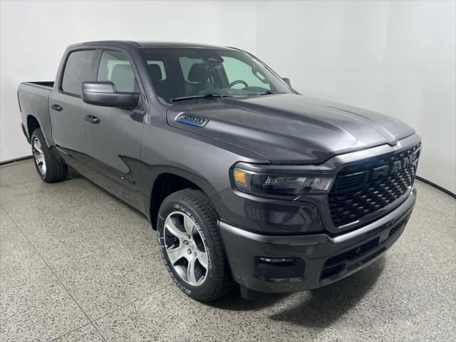 2025 RAM Ram 1500 RAM 1500 TRADESMAN CREW CAB 4X2 57 BOX 2025 RAM Ram 1500 RAM 1500 TRADESMAN CREW CAB 4X2 57 BOX