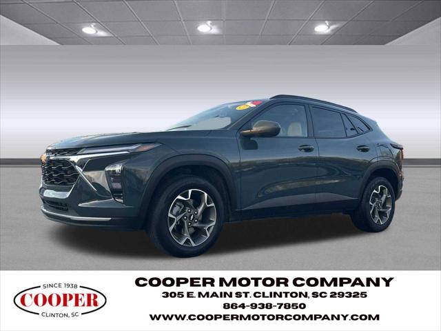 2025 Chevrolet Trax FWD LT