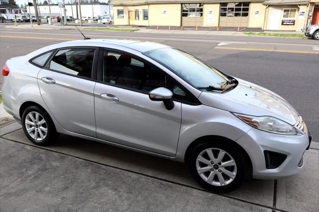 2013 Ford Fiesta SE