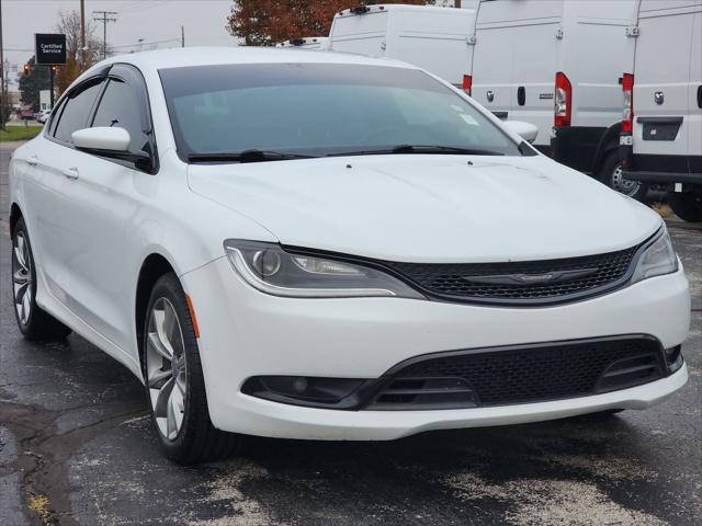 2016 Chrysler 200 S 2016 Chrysler 200 S