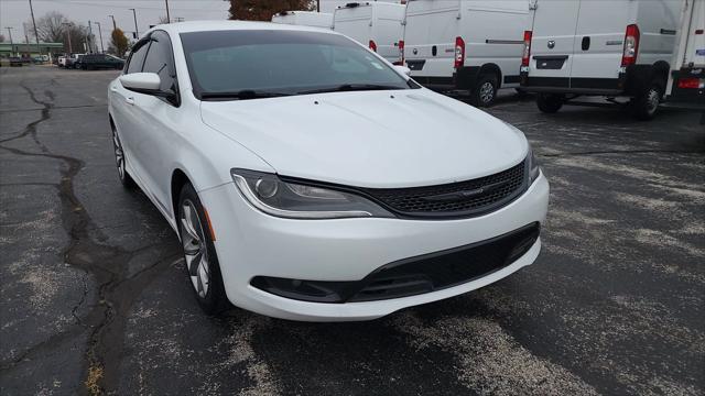 2016 Chrysler 200 S 2016 Chrysler 200 S