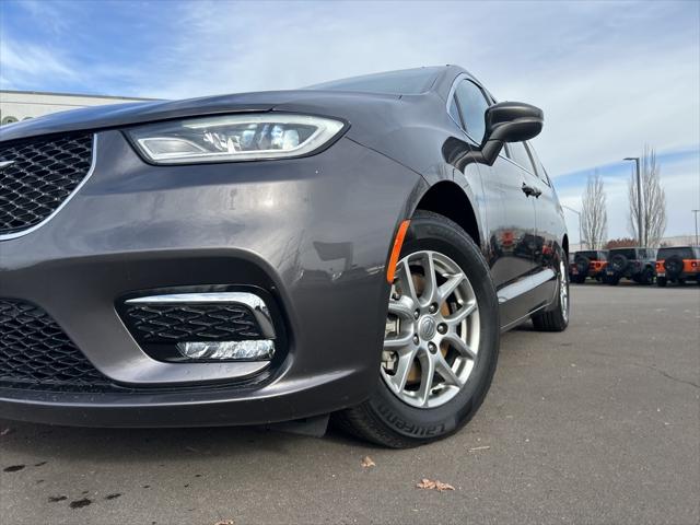 2022 Chrysler Pacifica Touring 2022 Chrysler Pacifica Touring