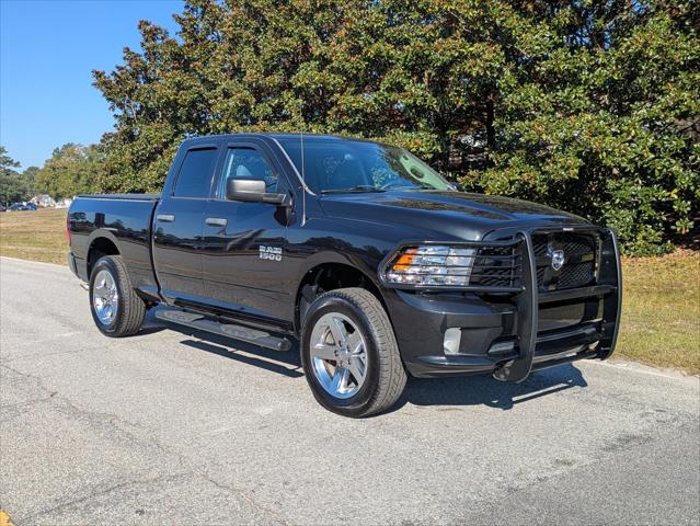 2017 RAM 1500 Express Quad Cab 4x4 64 Box