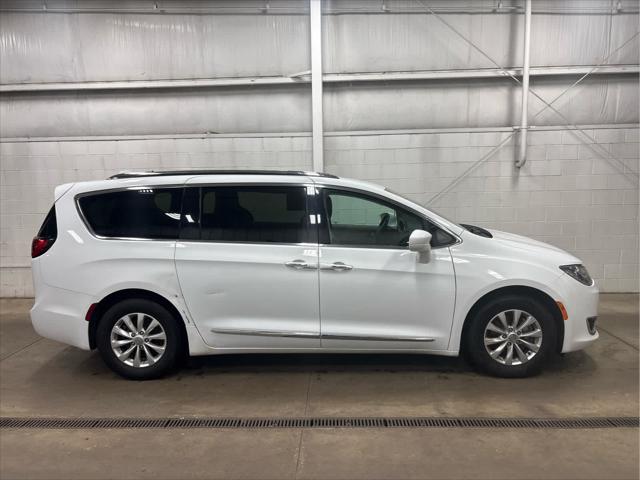 Used 2019 Chrysler Pacifica For Sale in Wilmington, OH