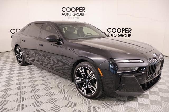 2023 BMW 760 i xDrive 2023 BMW 760 i xDrive