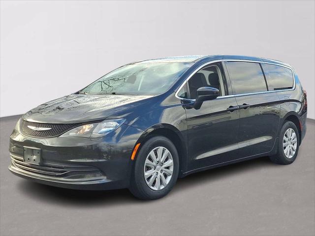 2020 Chrysler Voyager L
