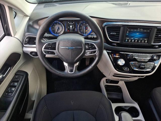 2020 Chrysler Voyager L
