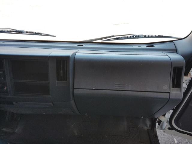 2020 Isuzu NPR Standard Cab