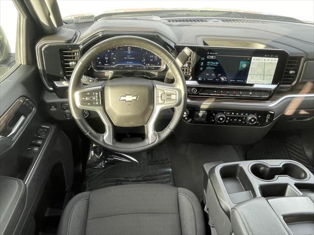 2025 Chevrolet Silverado 1500 4WD Crew Cab Standard Bed LT