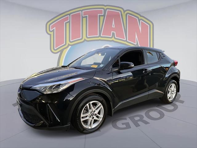 2021 Toyota C-HR LE's photo
