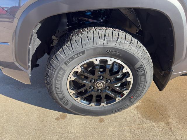 2026 Toyota Tundra SR5 CrewMax 5.5' Bed