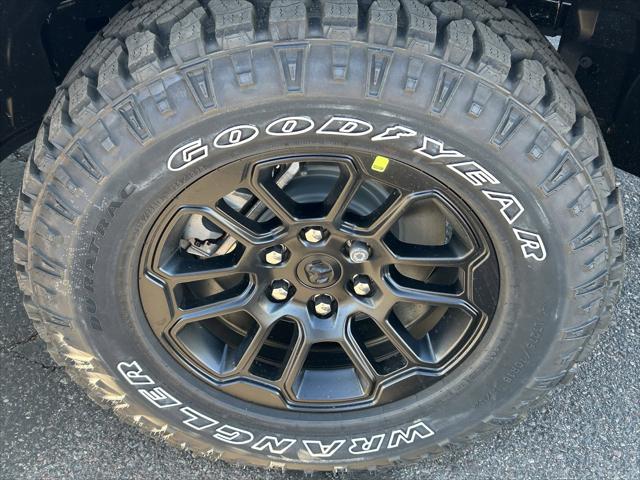 2026 Ram 1500 Rebel Crew Cab 4x4 5'7" Box