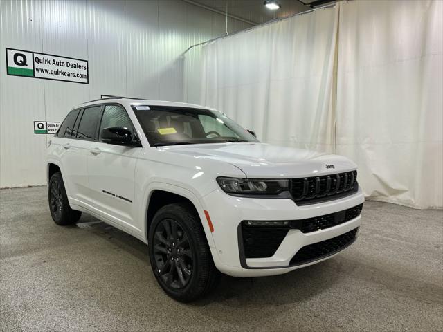 2026 Jeep Grand Cherokee GRAND CHEROKEE LIMITED RESERVE 4X4