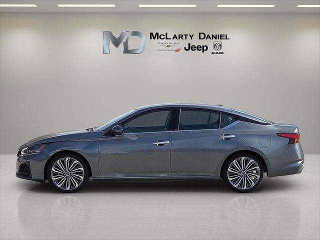 2023 Nissan Altima SL FWD 2023 Nissan Altima SL FWD