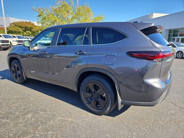 2024 Toyota Highlander LE 2024 Toyota Highlander LE