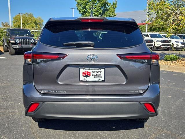 2024 Toyota Highlander LE 2024 Toyota Highlander LE