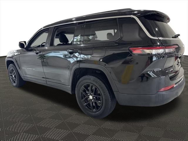 2022 Jeep Grand Cherokee L Laredo 4x4
