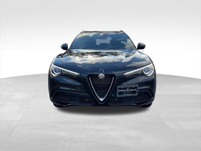 2022 Alfa Romeo Stelvio Ti AWD 2022 Alfa Romeo Stelvio Ti AWD