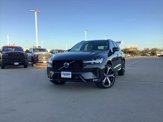 2023 Volvo XC60 B6 Ultimate Dark Theme 2023 Volvo XC60 B6 Ultimate Dark Theme