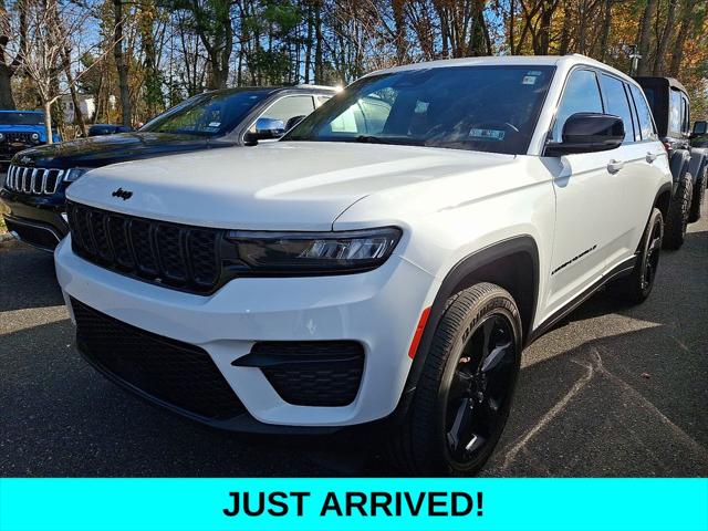 2023 Jeep Grand Cherokee Altitude X 4x4 2023 Jeep Grand Cherokee Altitude X 4x4