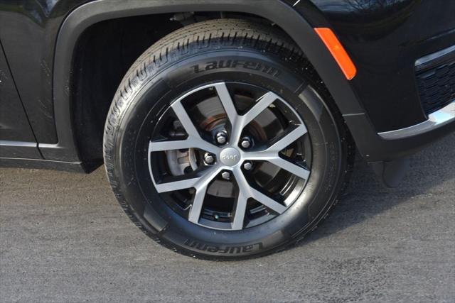 2023 Jeep Grand Cherokee L Limited 4x4 2023 Jeep Grand Cherokee L Limited 4x4