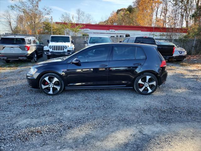 2015 Volkswagen Golf GTI 2.0T SE 4-Door 2015 Volkswagen Golf GTI 2.0T SE 4-Door