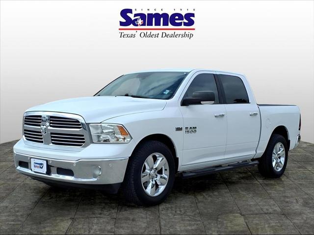2017 RAM 1500 Lone Star Crew Cab 4x2 57 Box 2017 RAM 1500 Lone Star Crew Cab 4x2 57 Box