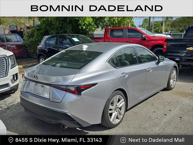 2023 Lexus IS 300 300 2023 Lexus IS 300 300