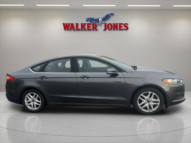 2016 Ford Fusion SE 2016 Ford Fusion SE