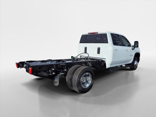 2026 Chevrolet Silverado 3500HD Chassis LT