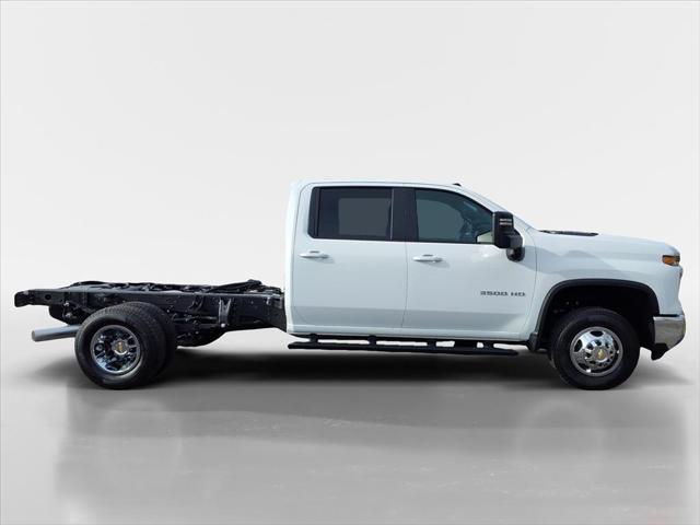 2026 Chevrolet Silverado 3500HD Chassis LT
