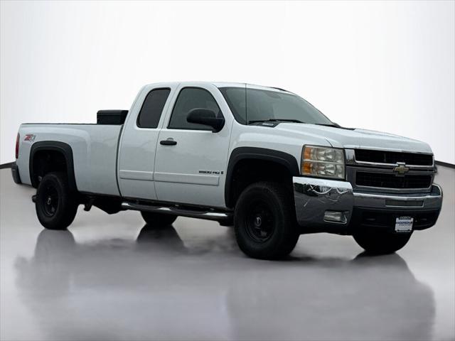 2008 Chevrolet Silverado 2500HD Work Truck 4WD Ext Cab 2008 Chevrolet Silverado 2500HD Work Truck 4WD Ext Cab